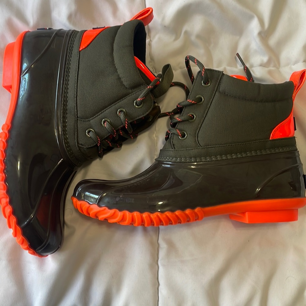 Tommy Hilfiger- Haryett Duck Boots